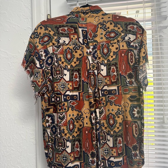 Vintage Geometric Patterned Distressed Blouse - Picture 7 of 10